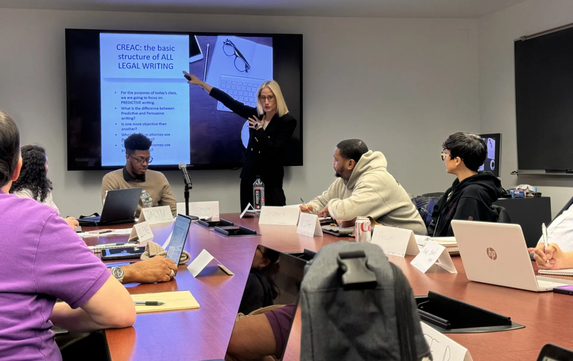 Facilitator Caroline Polisi teaching a class on legal writing.